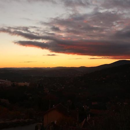 Appartement Spacieux Et Chaleureux A Grasse Dış mekan fotoğraf